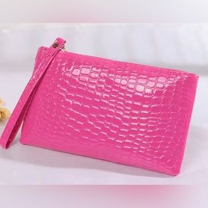 NEW! Faux crocodile hot pink zipper wallet